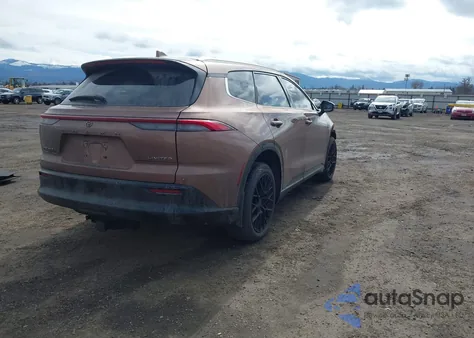 2025 Toyota Crown Signia Limited z USA, uszkodzony, nr VIN JTDACAAJ5S3000845